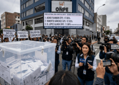 CRISIS ELECTORAL EN PERÚ: ONPE CIERRA CONTEO AL 97%, SE CONFIRMA BALOTAJE FUJIMORI-SÁNCHEZ Y RENUNCIA EL JEFE DEL ORGANISMO