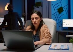 Suplantan identidad de CEOs con IA: delincuentes clonan voces y rostros para cometer fraudes