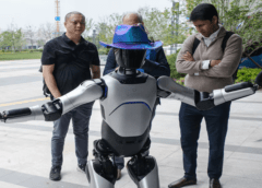 Los expertos en tecnología acuden en masa a China a medida que se intensifica la carrera mundial por la innovación.